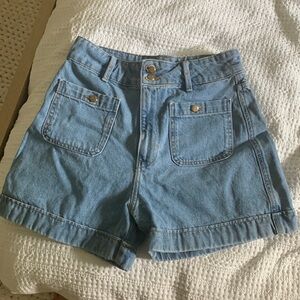 ZARA DOUBLE BUTTON DENIM